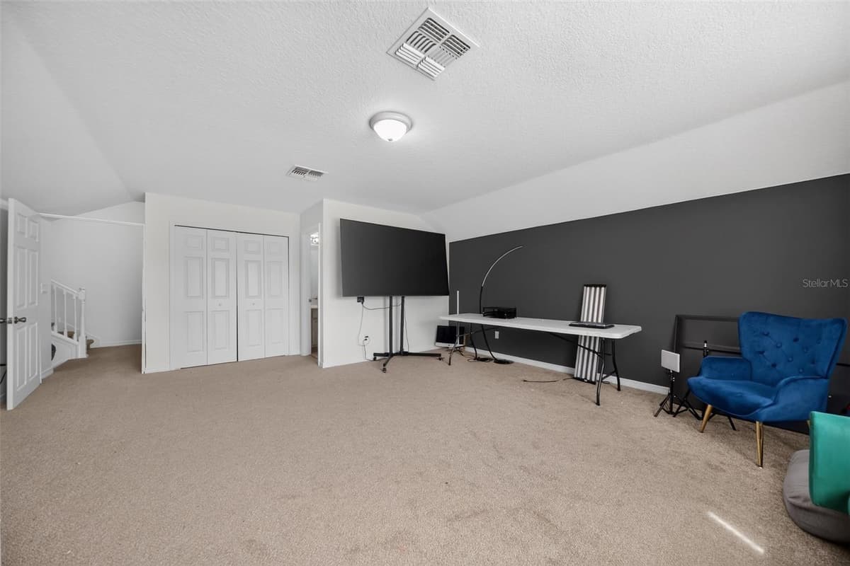 2100 LAUREL BLOSSOM CIRCLE — photo 19 of 29