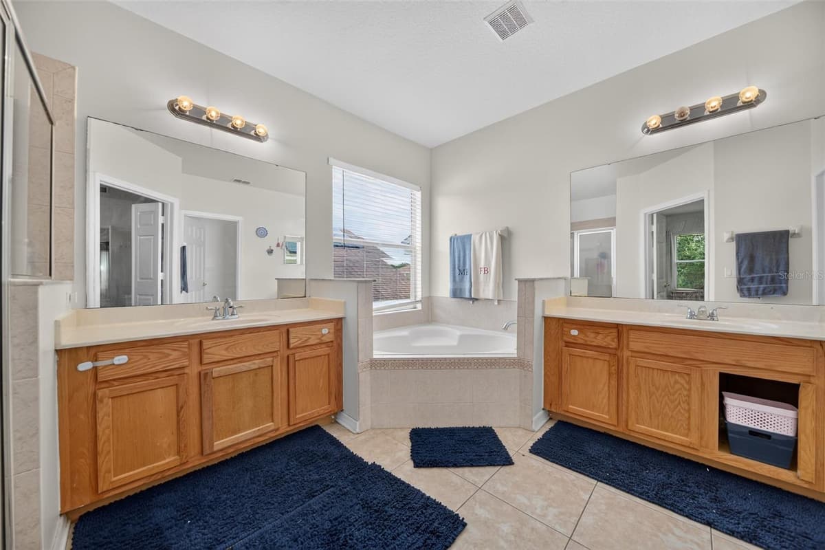 2100 LAUREL BLOSSOM CIRCLE — photo 14 of 29