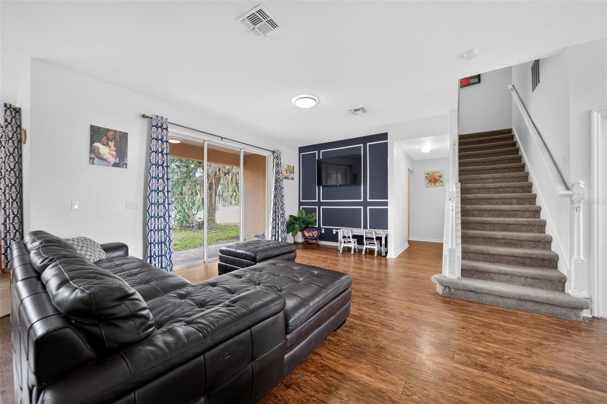 2100 LAUREL BLOSSOM CIRCLE — photo 8 of 29