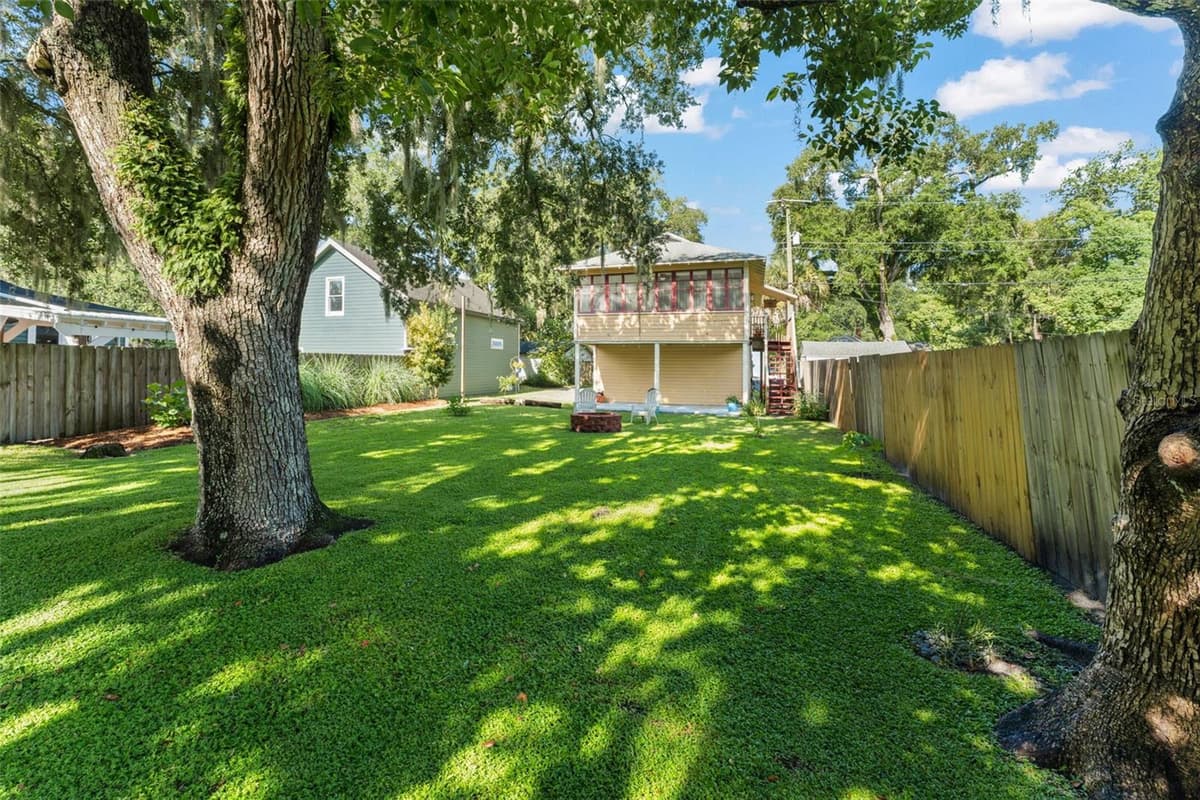1018 ELM AVENUE — photo 32 of 32