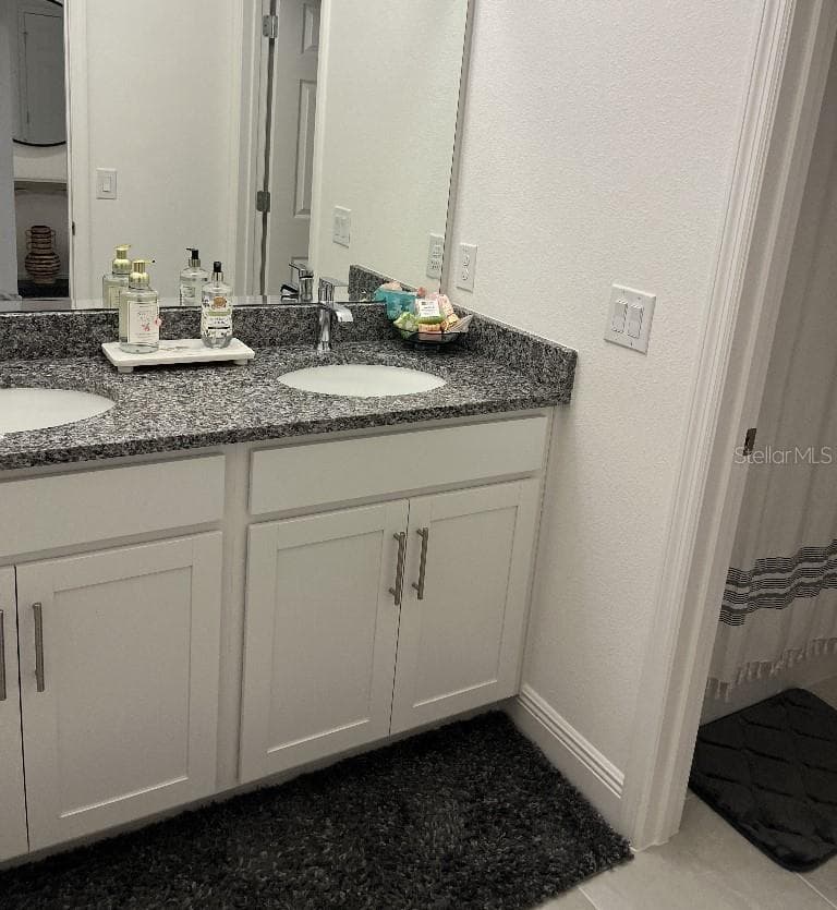 7118 ROLLING LEAF ROAD — photo 12 of 26