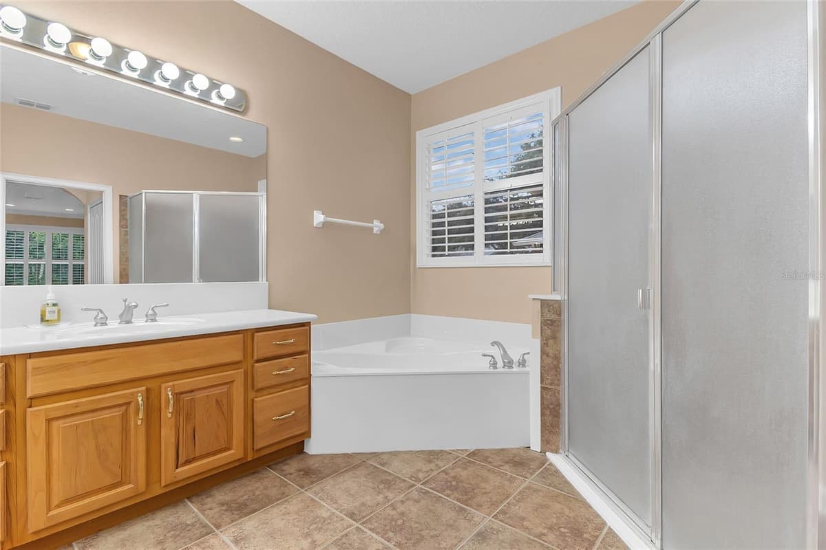 2672 ALOMA OAKS DRIVE — photo 21 of 50