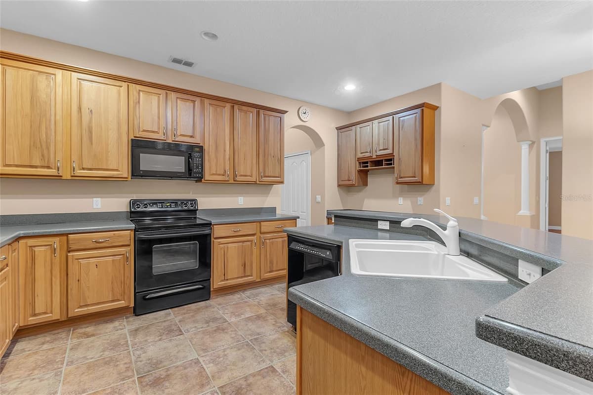 2672 ALOMA OAKS DRIVE — photo 26 of 50