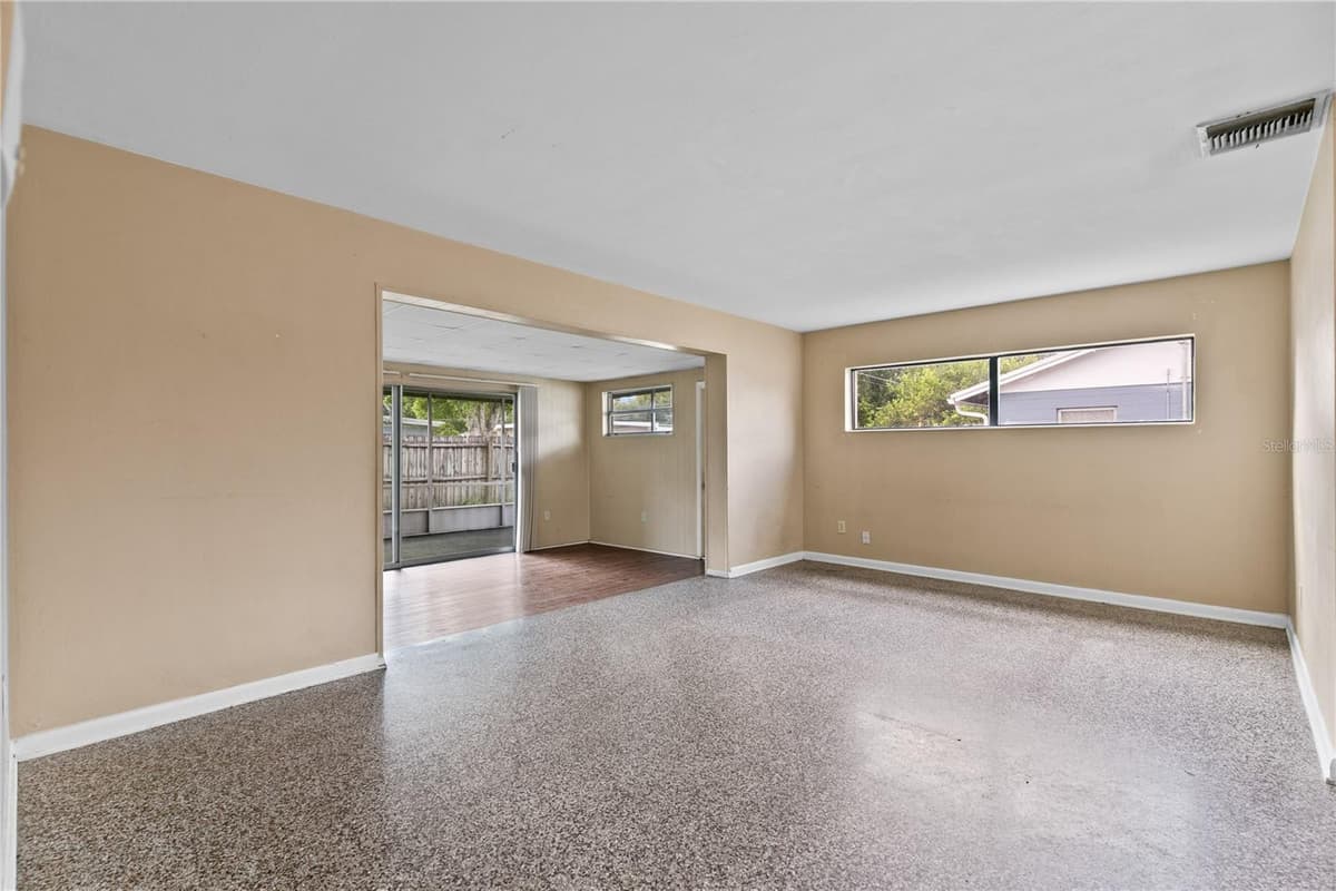1484 VIBURNUM LANE — photo 4 of 17