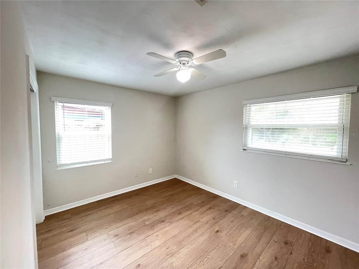 44 CORTEZ AVENUE — photo 11 of 17