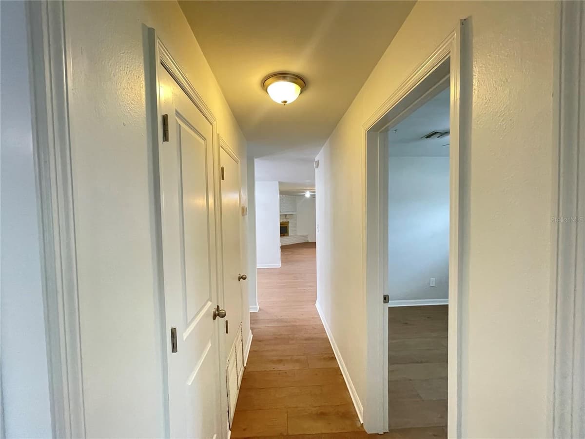 44 CORTEZ AVENUE — photo 6 of 17
