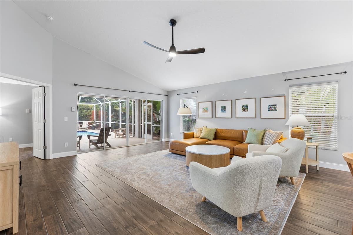 1702 MEADOW OAK LANE — photo 6 of 49