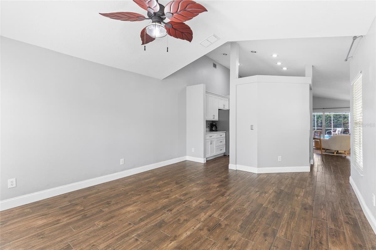 1702 MEADOW OAK LANE — photo 16 of 49