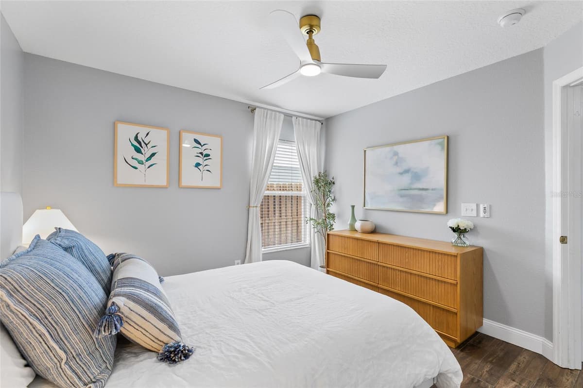 1702 MEADOW OAK LANE — photo 30 of 49