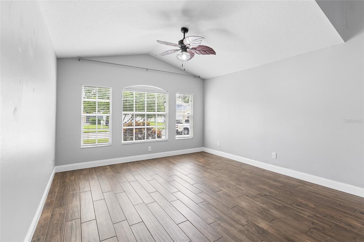 1702 MEADOW OAK LANE — photo 17 of 49