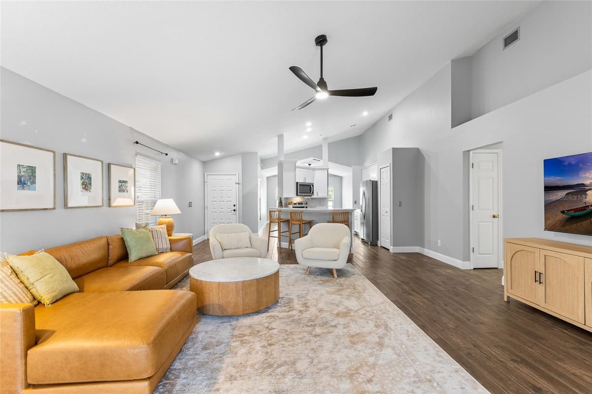 1702 MEADOW OAK LANE — photo 8 of 49
