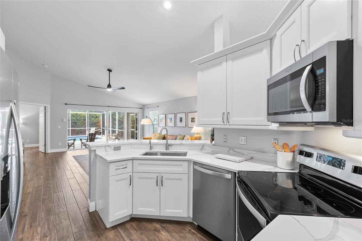 1702 MEADOW OAK LANE — photo 12 of 49
