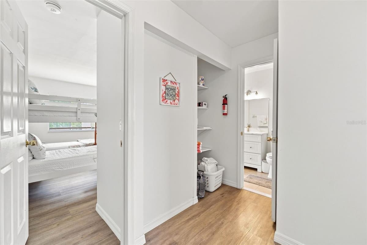 4215 BAY DRIVE — photo 11 of 30