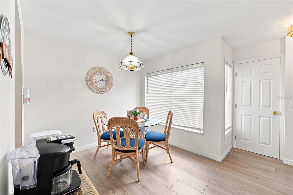 4215 BAY DRIVE — photo 9 of 30