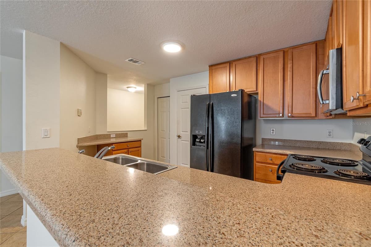 3745 COLLINGWOOD LANE — photo 8 of 33