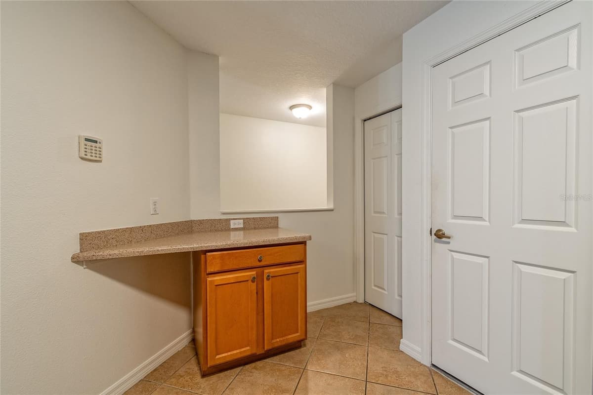 3745 COLLINGWOOD LANE — photo 9 of 33