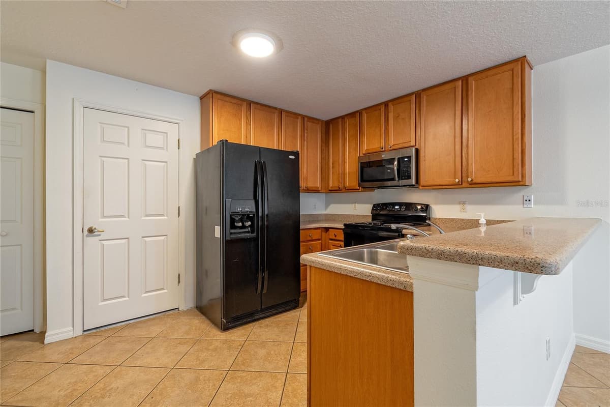 3745 COLLINGWOOD LANE — photo 7 of 33