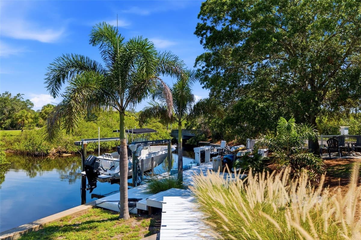 1102 MARINA DRIVE — photo 45 of 50