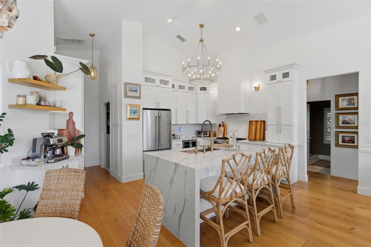 1102 MARINA DRIVE — photo 15 of 50