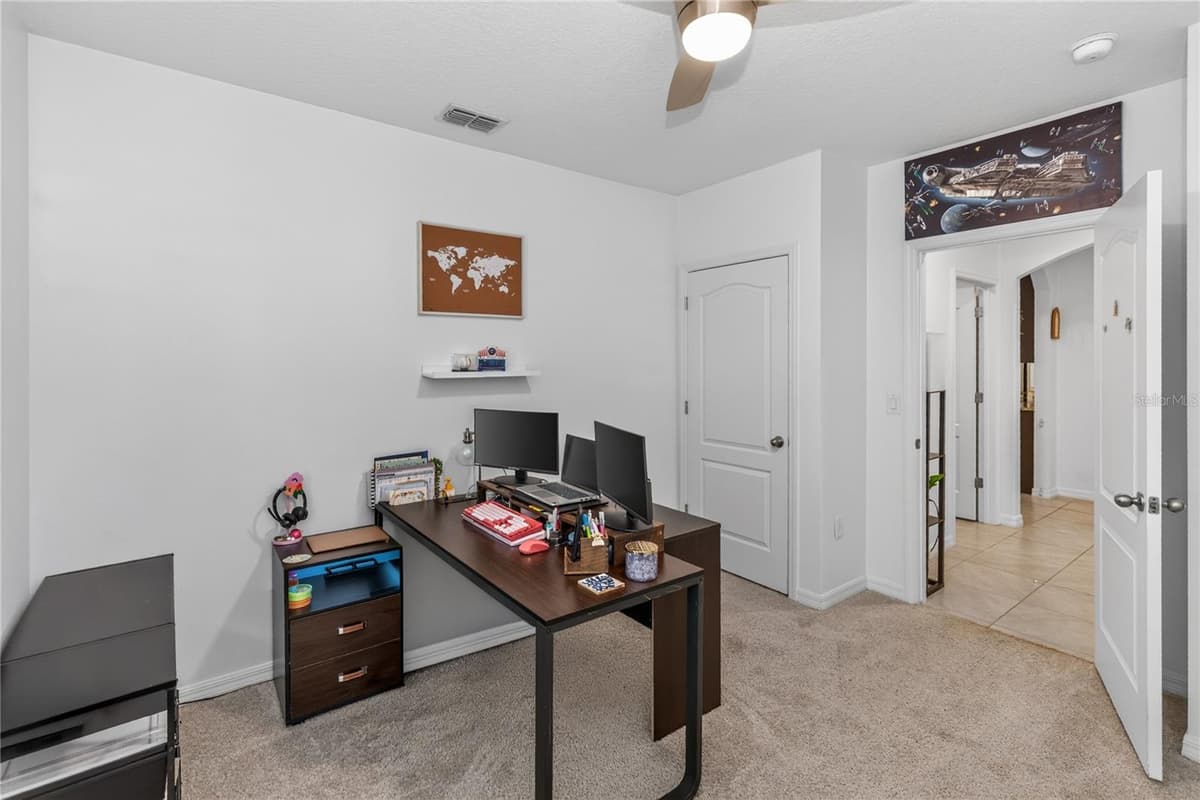 319 CHARLES DRIVE — photo 15 of 29