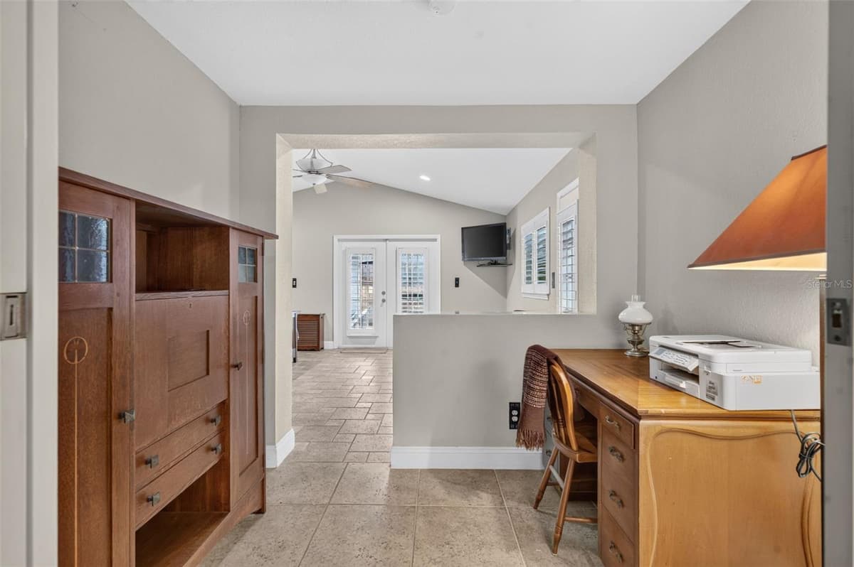 431 ARAPAHO TRAIL — photo 14 of 34