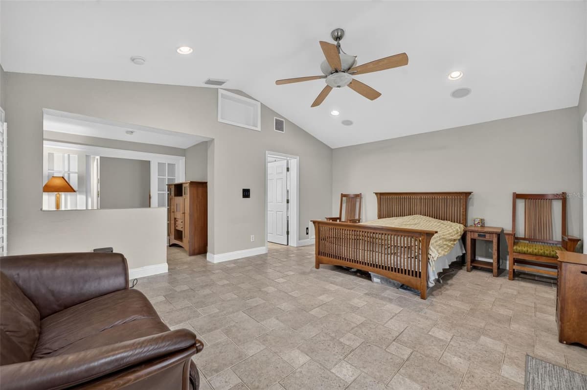 431 ARAPAHO TRAIL — photo 15 of 34