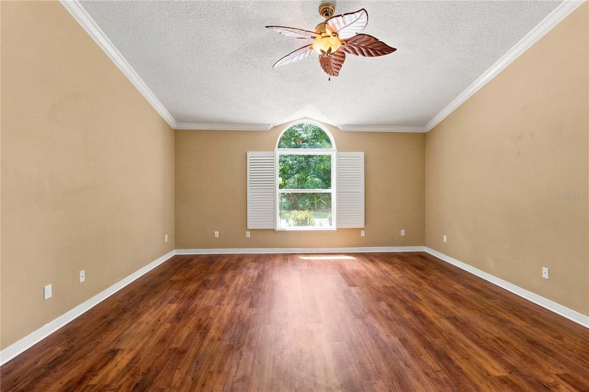 313 RIDGEWOOD STREET — photo 26 of 47