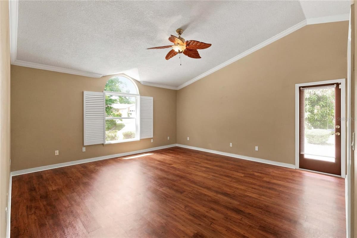 313 RIDGEWOOD STREET — photo 24 of 47