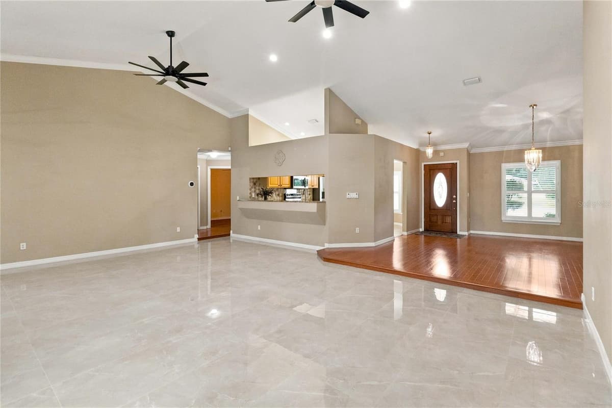 313 RIDGEWOOD STREET — photo 14 of 47