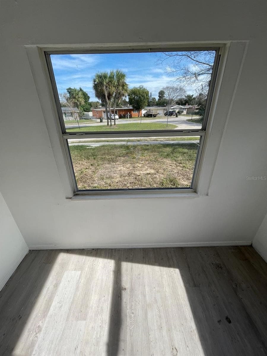 1142 BERKSHIRE ROAD — photo 16 of 19