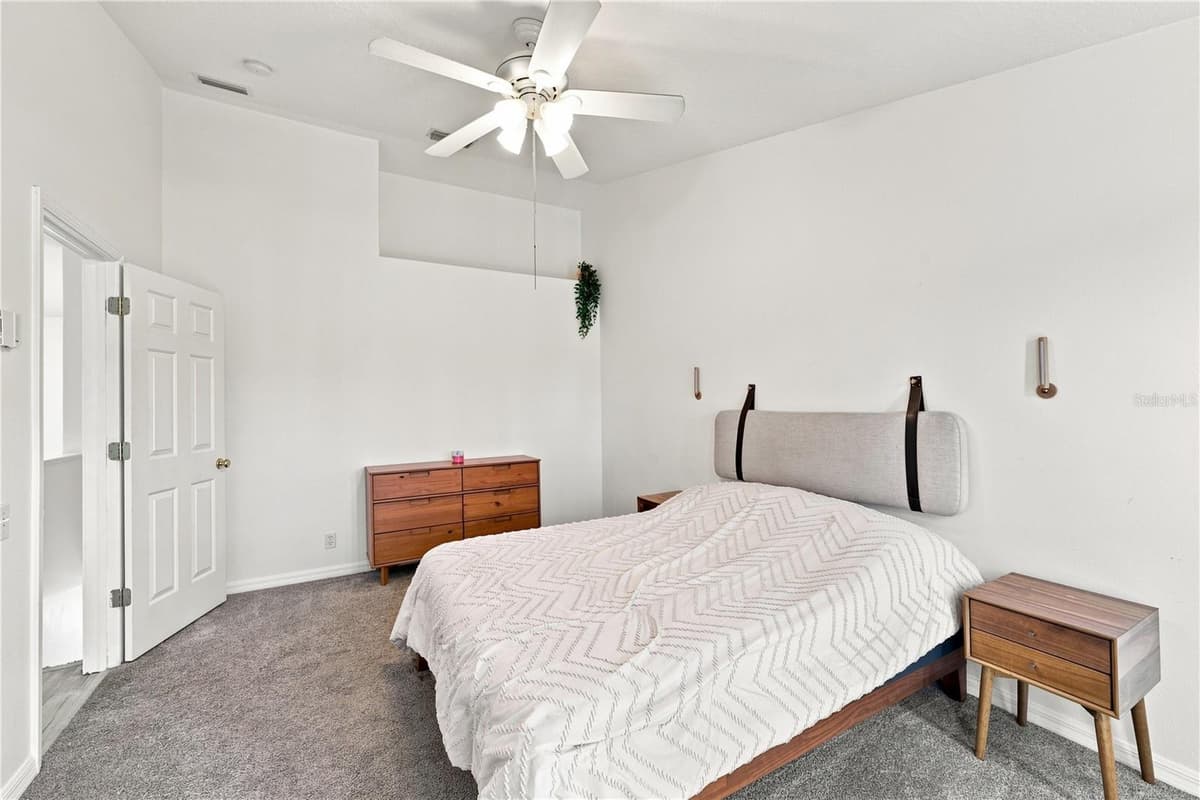 13158 THOROUGHBRED LOOP — photo 18 of 50