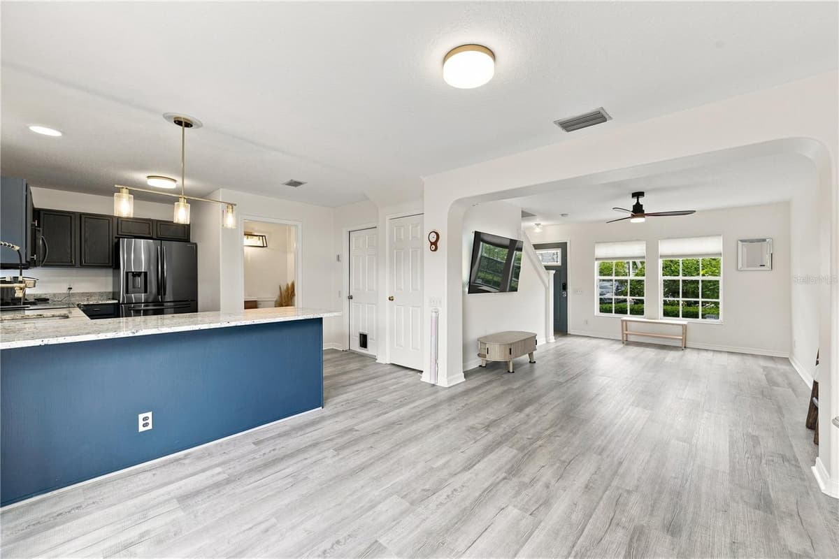 13158 THOROUGHBRED LOOP — photo 10 of 50