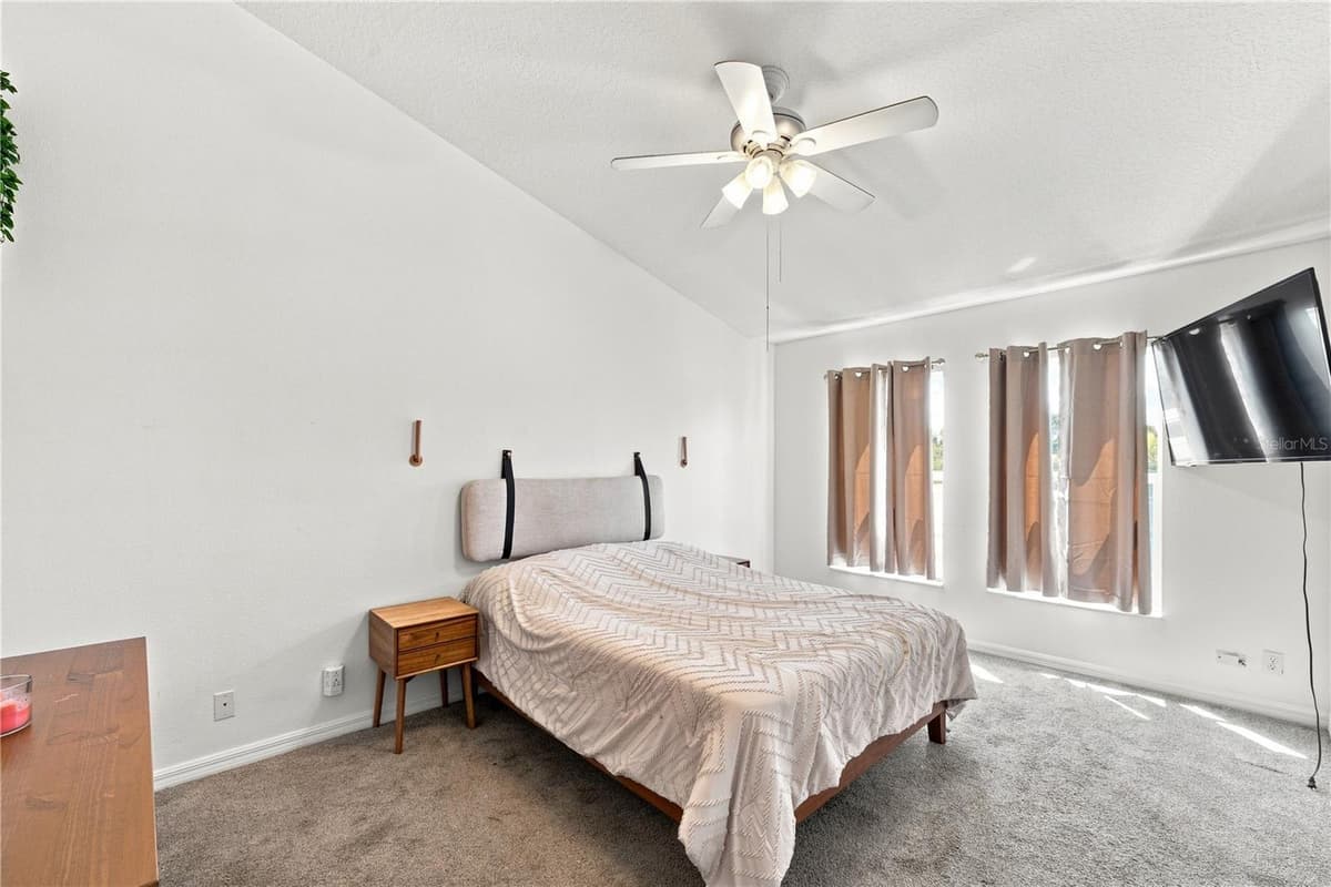 13158 THOROUGHBRED LOOP — photo 20 of 50