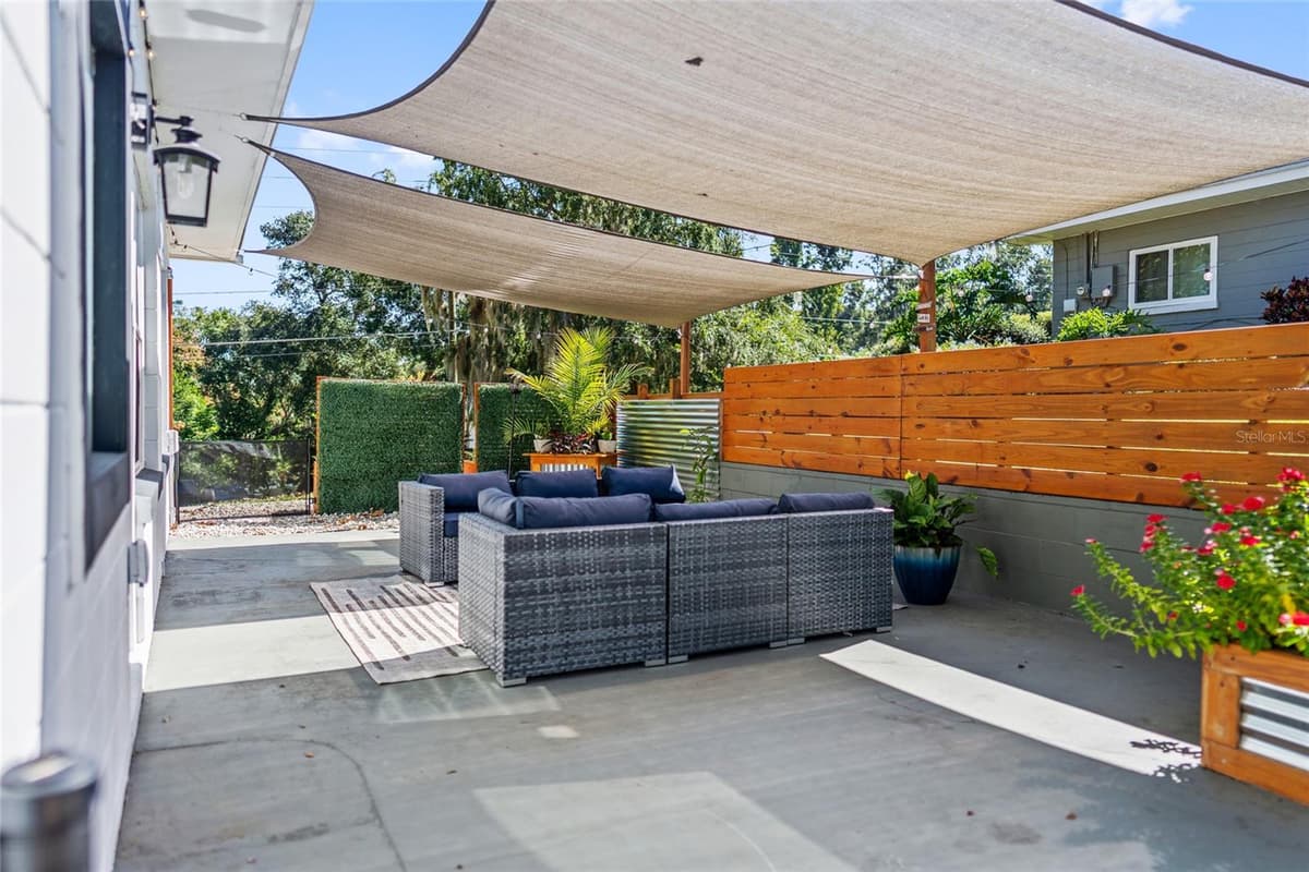 1467 HILLTOP DRIVE — photo 30 of 42