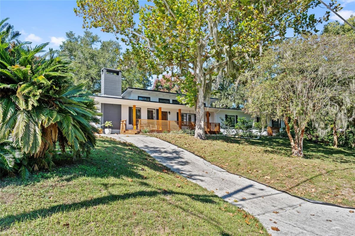 1467 HILLTOP DRIVE — photo 5 of 42