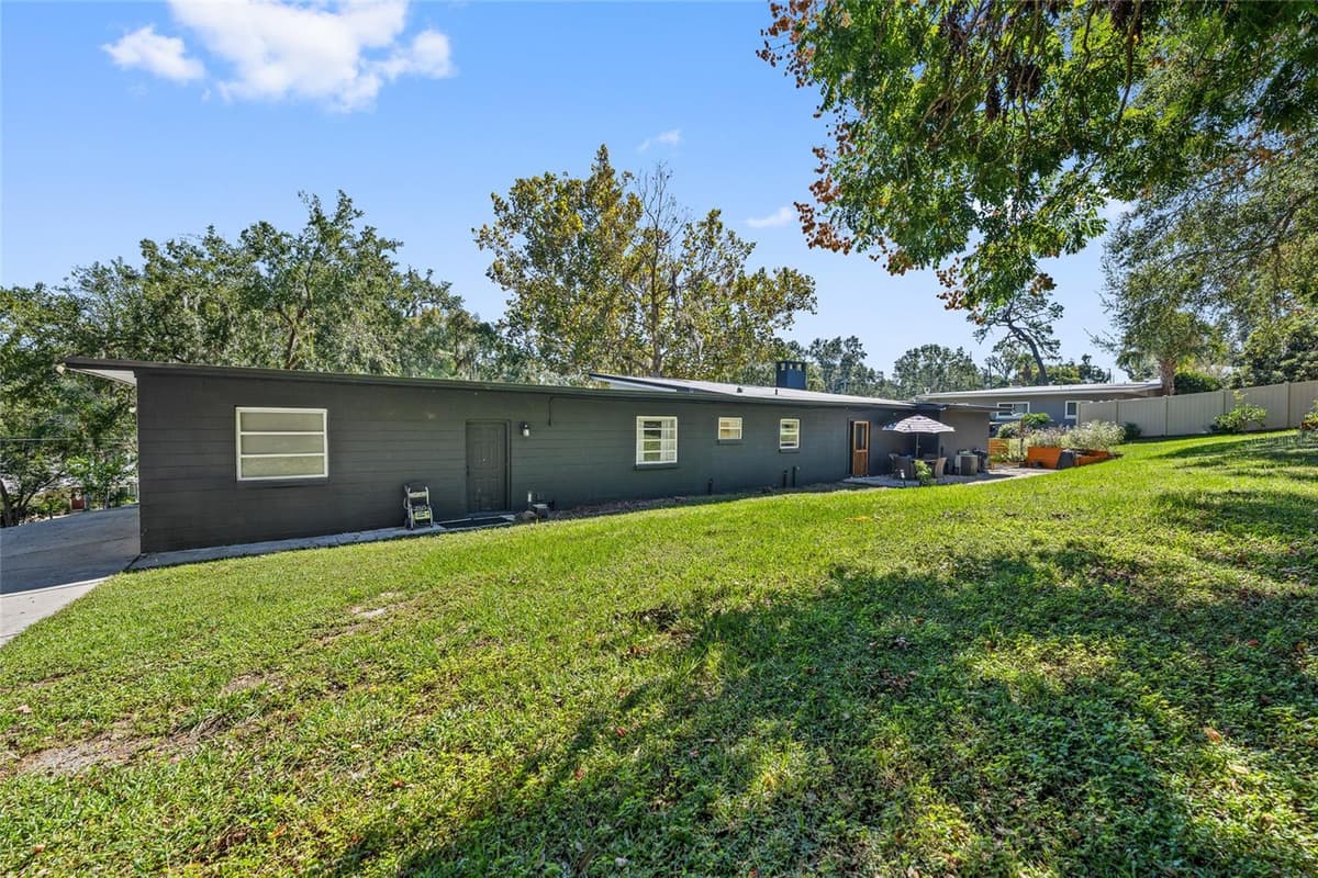 1467 HILLTOP DRIVE — photo 38 of 42