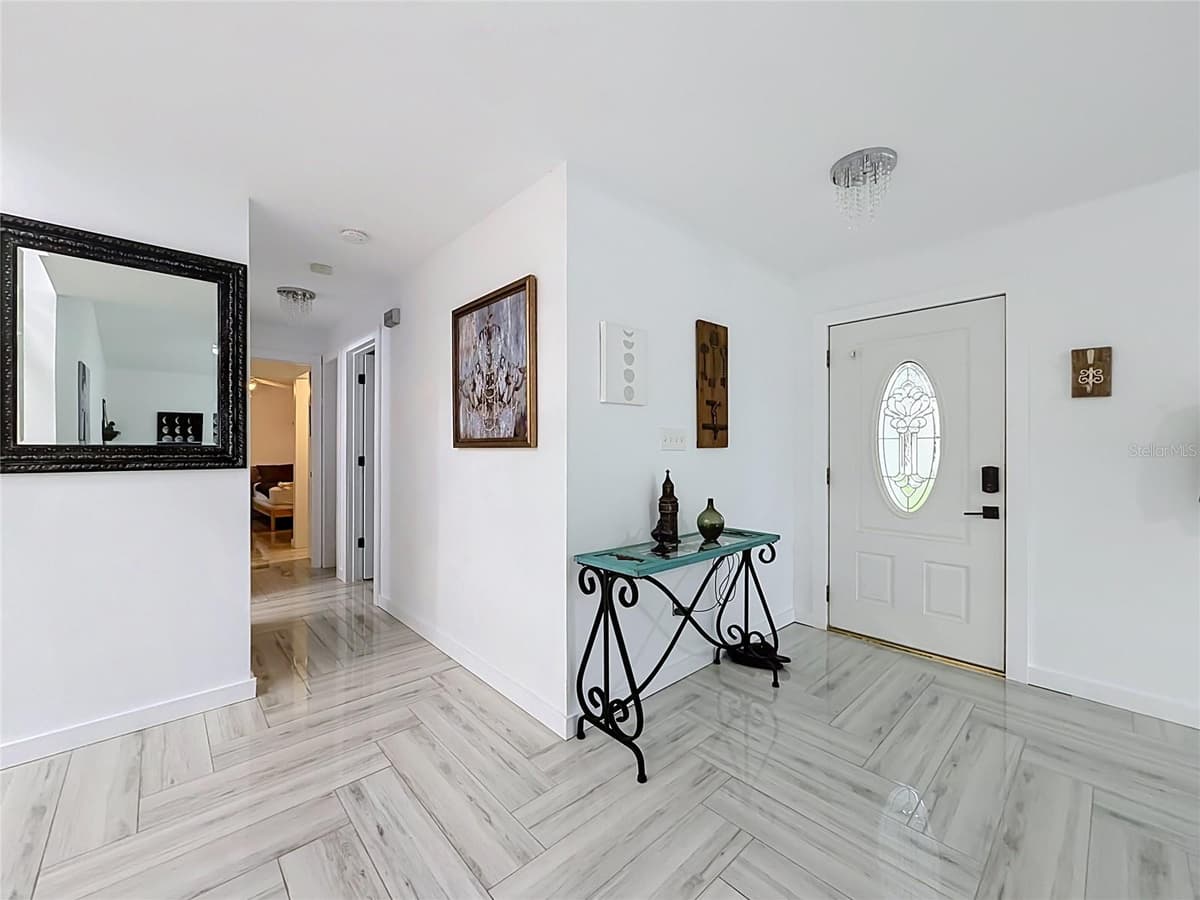 635 BONIVIEW LANE — photo 10 of 43
