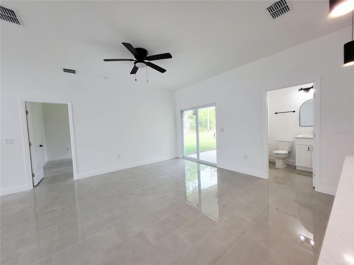612 WAYCROSS ROAD — photo 3 of 31