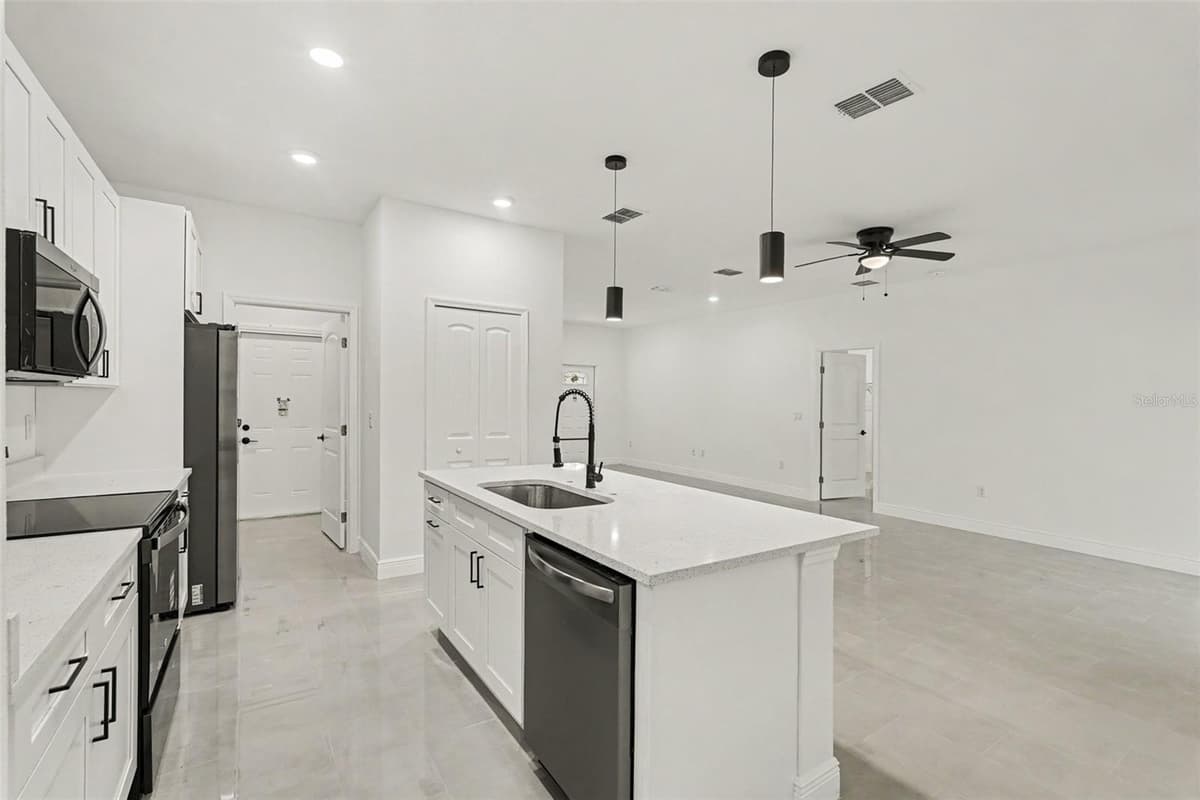 612 WAYCROSS ROAD — photo 8 of 31