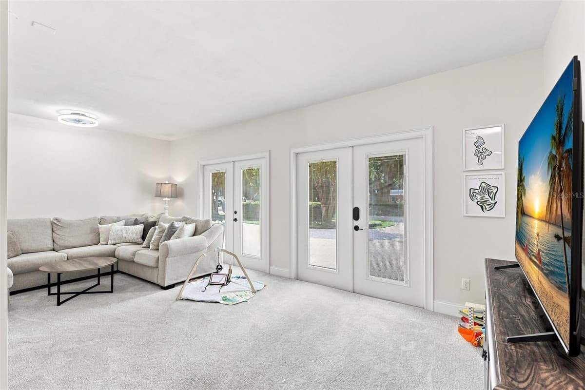 505 OAK LANE — photo 21 of 43