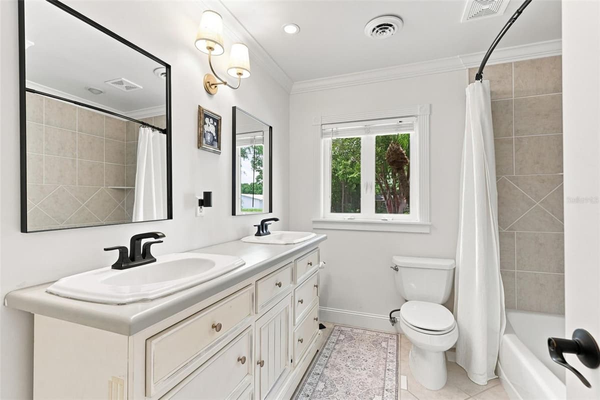 505 OAK LANE — photo 31 of 43