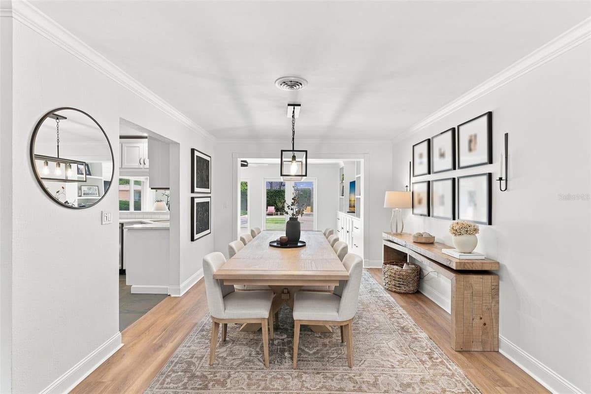 505 OAK LANE — photo 10 of 43
