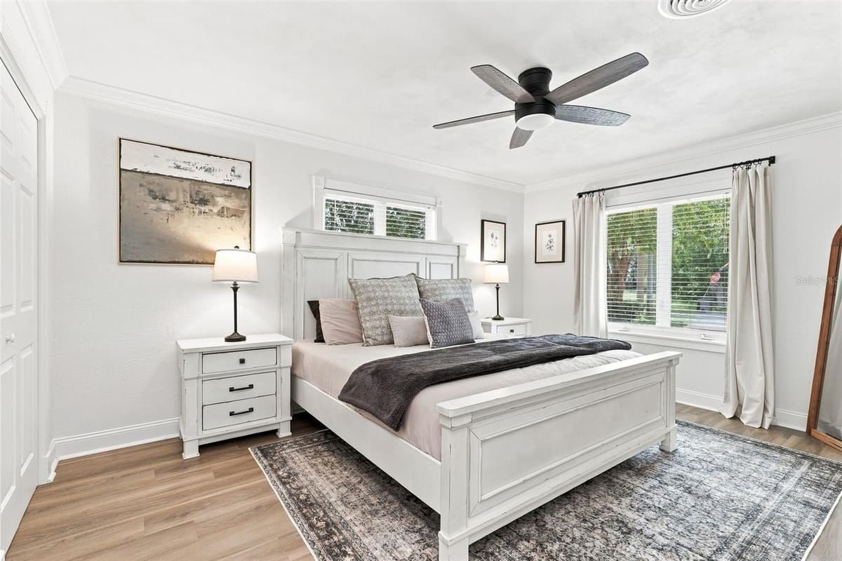 505 OAK LANE — photo 30 of 43