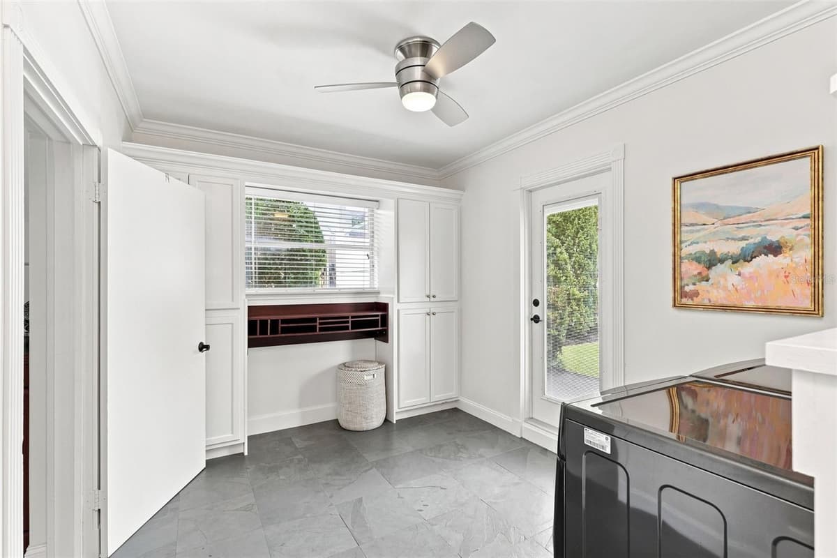 505 OAK LANE — photo 34 of 43