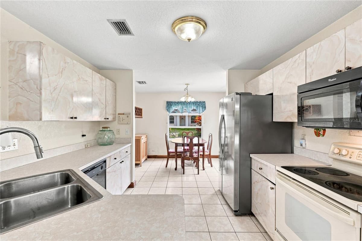 1220 ALEXANDER WAY — photo 8 of 45