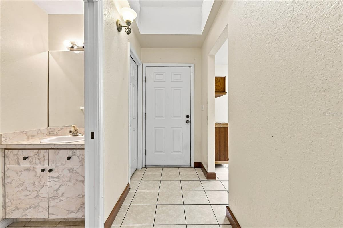1220 ALEXANDER WAY — photo 3 of 45