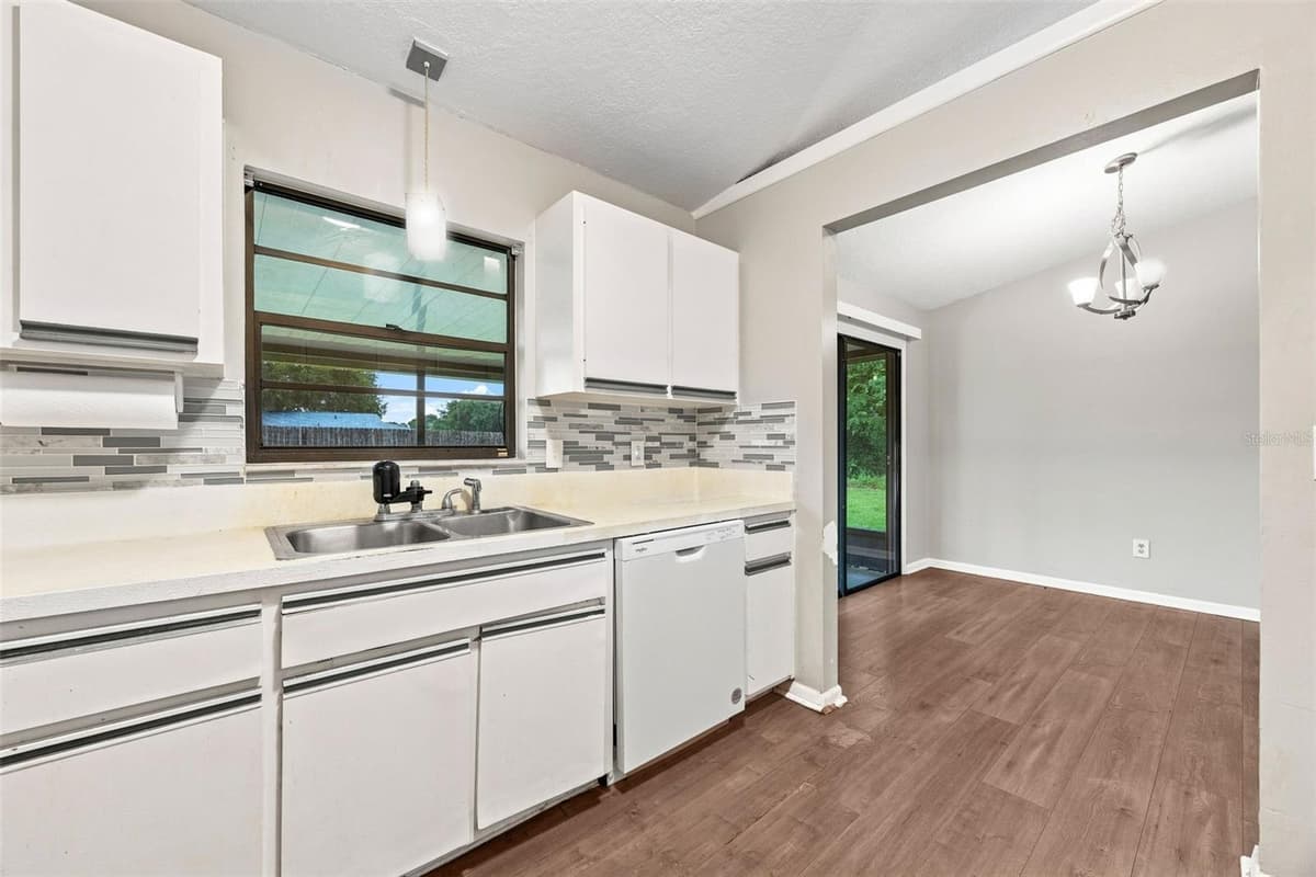 709 CUXHAVEN STREET — photo 11 of 33