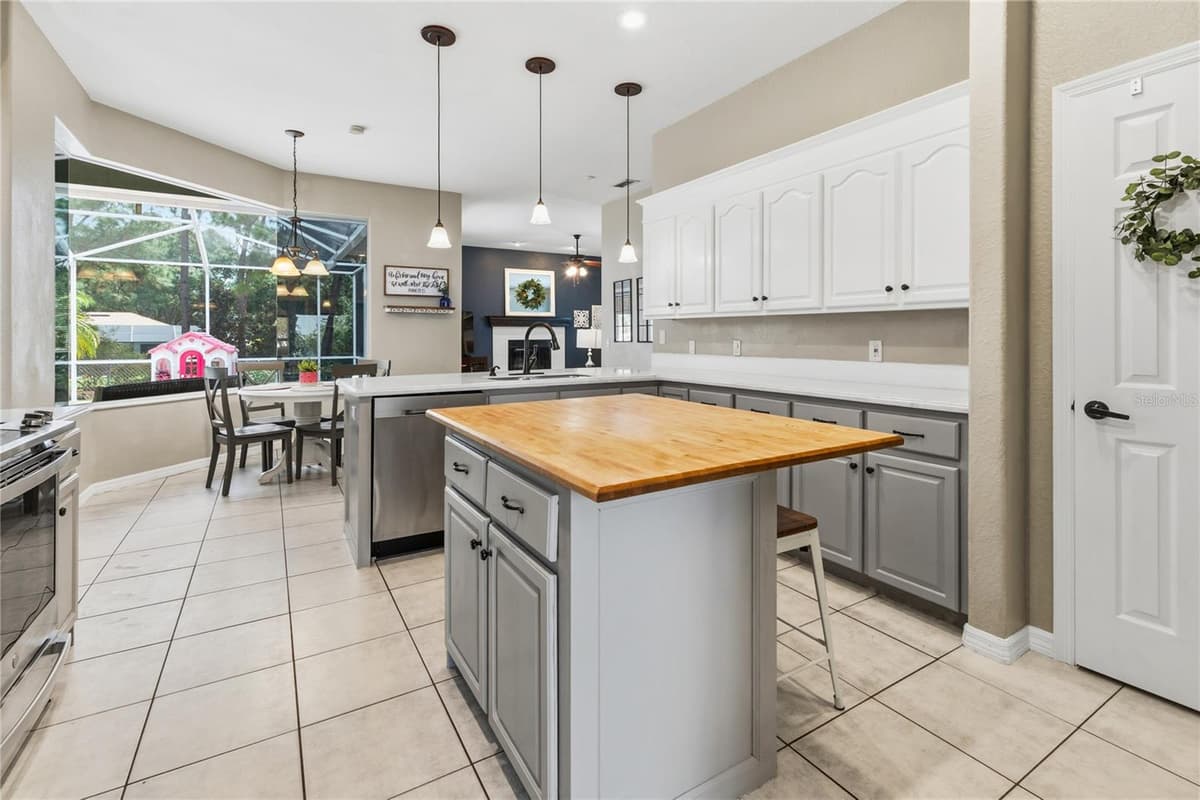 120 LAKE MARIAM WAY — photo 15 of 55