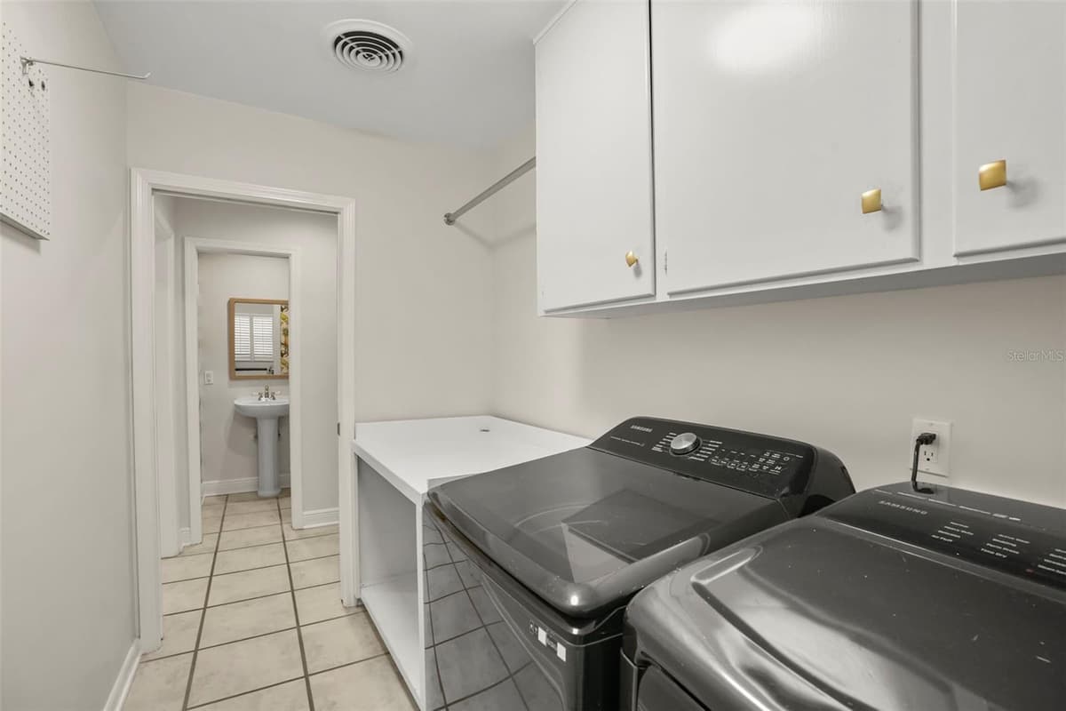 631 WILLIAMS DRIVE — photo 17 of 57