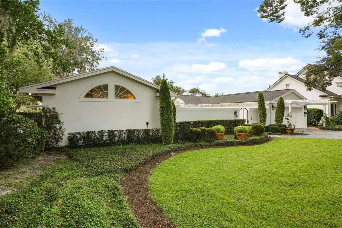 631 WILLIAMS DRIVE — photo 3 of 57